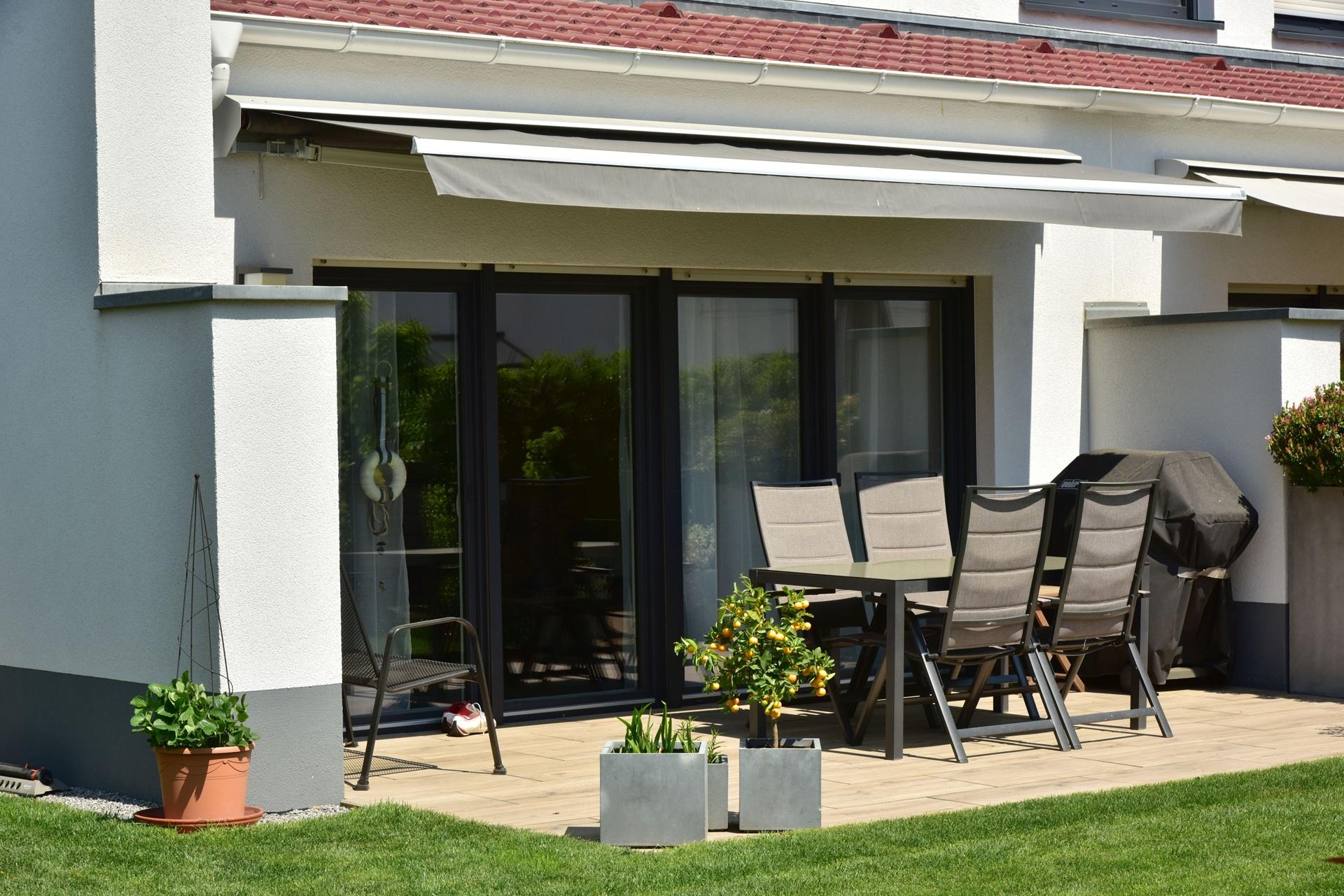 Mehr über den Artikel erfahren Konzepte für wetterunabhängige Freizeitgestaltung im eigenen Garten